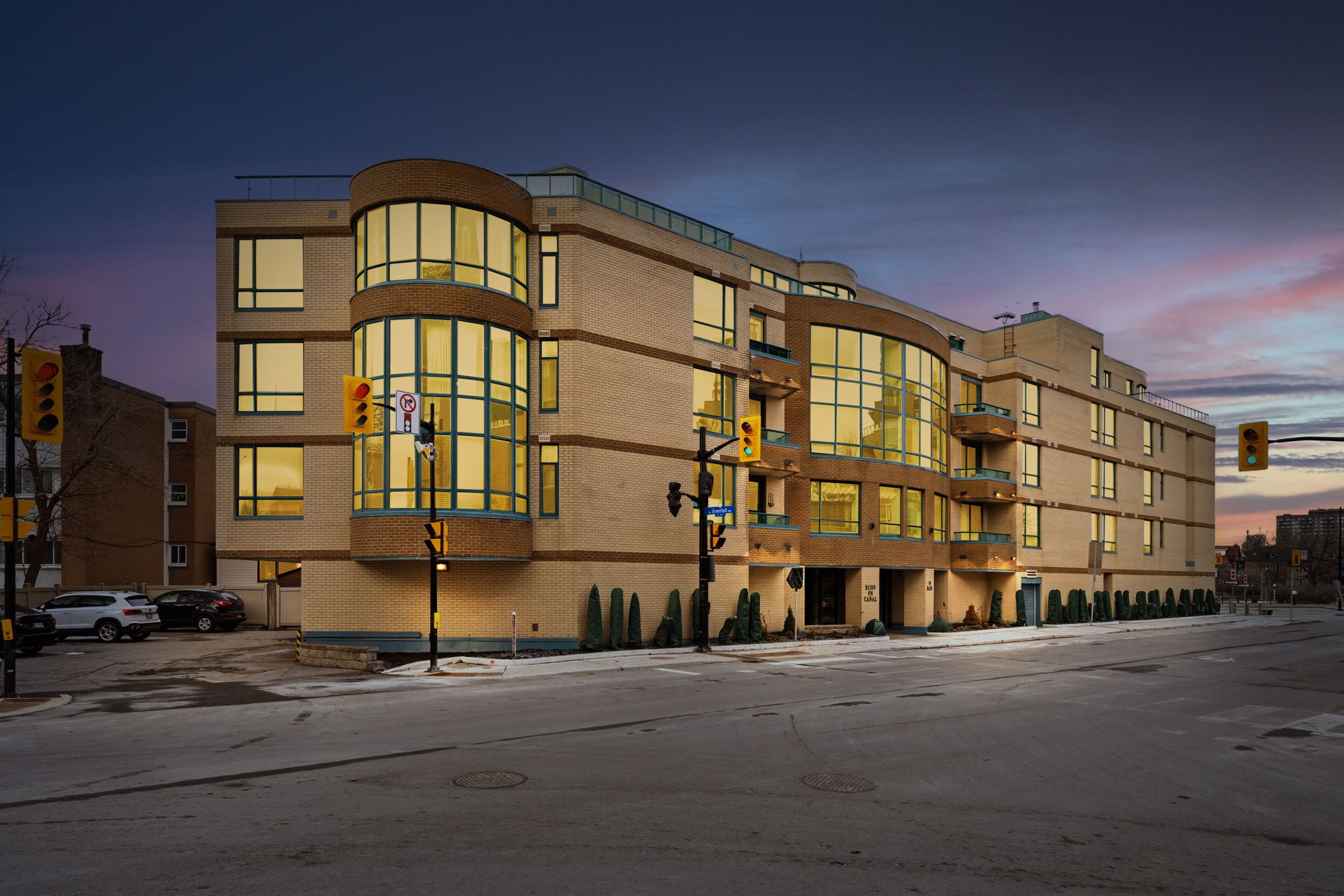 10 Main St Unit 207, Old Ottawa East — 2 bed, 2 bath condo